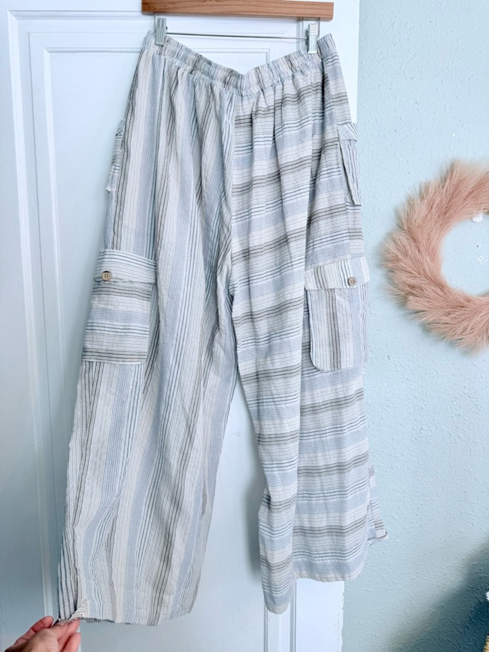 ⚜️Light Stripe Wide-Leg Cargo Pants - Neutral Stripe - Picture 6 of 7